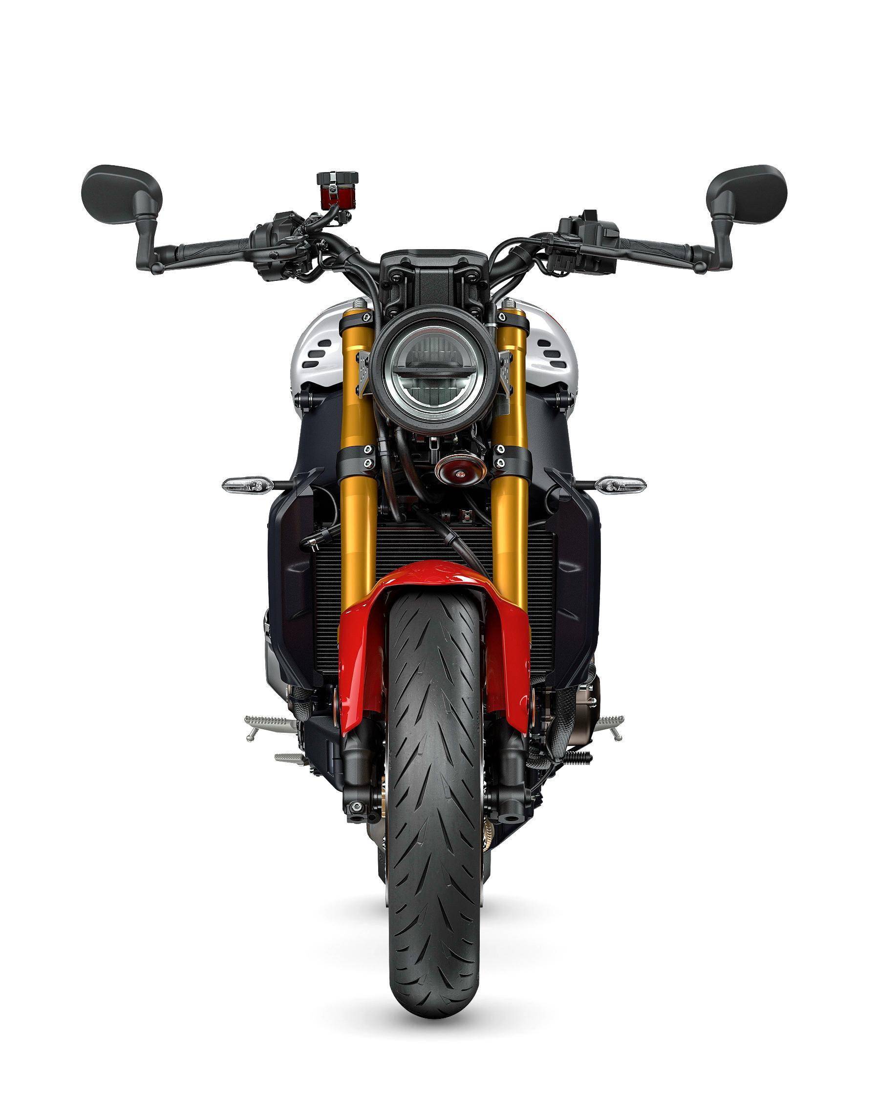 xsr900 在 2016 年首次发布,到 2021 年的时候,厂方推出了第二代的