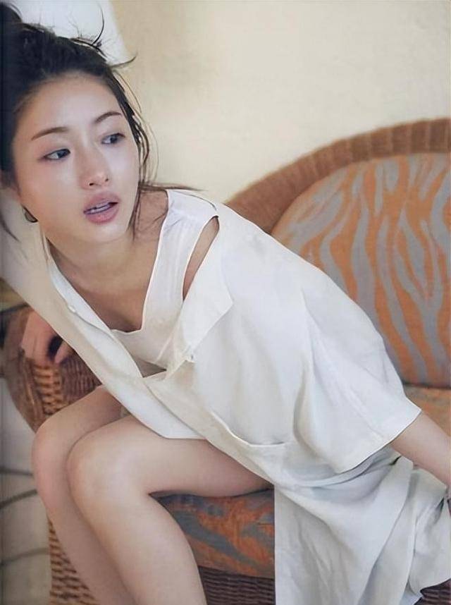 石原里美回头图片