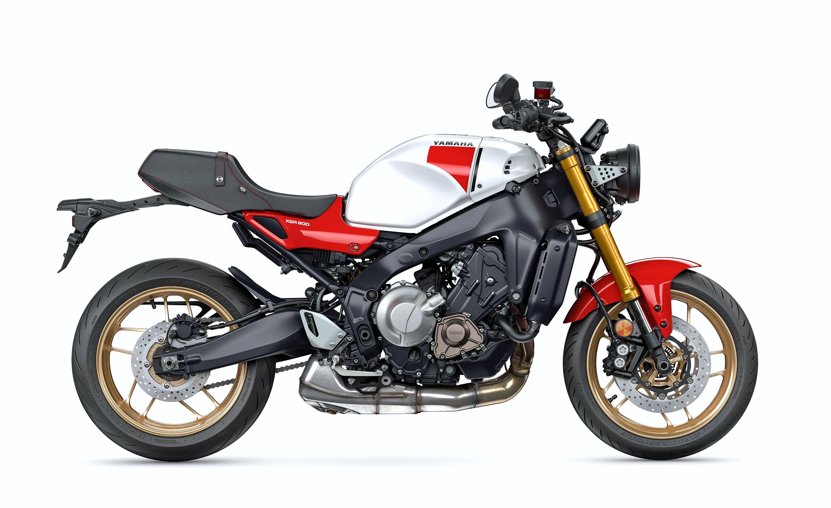 xsr900 在 2016 年首次发布,到 2021 年的时候,厂方推出了第二代的