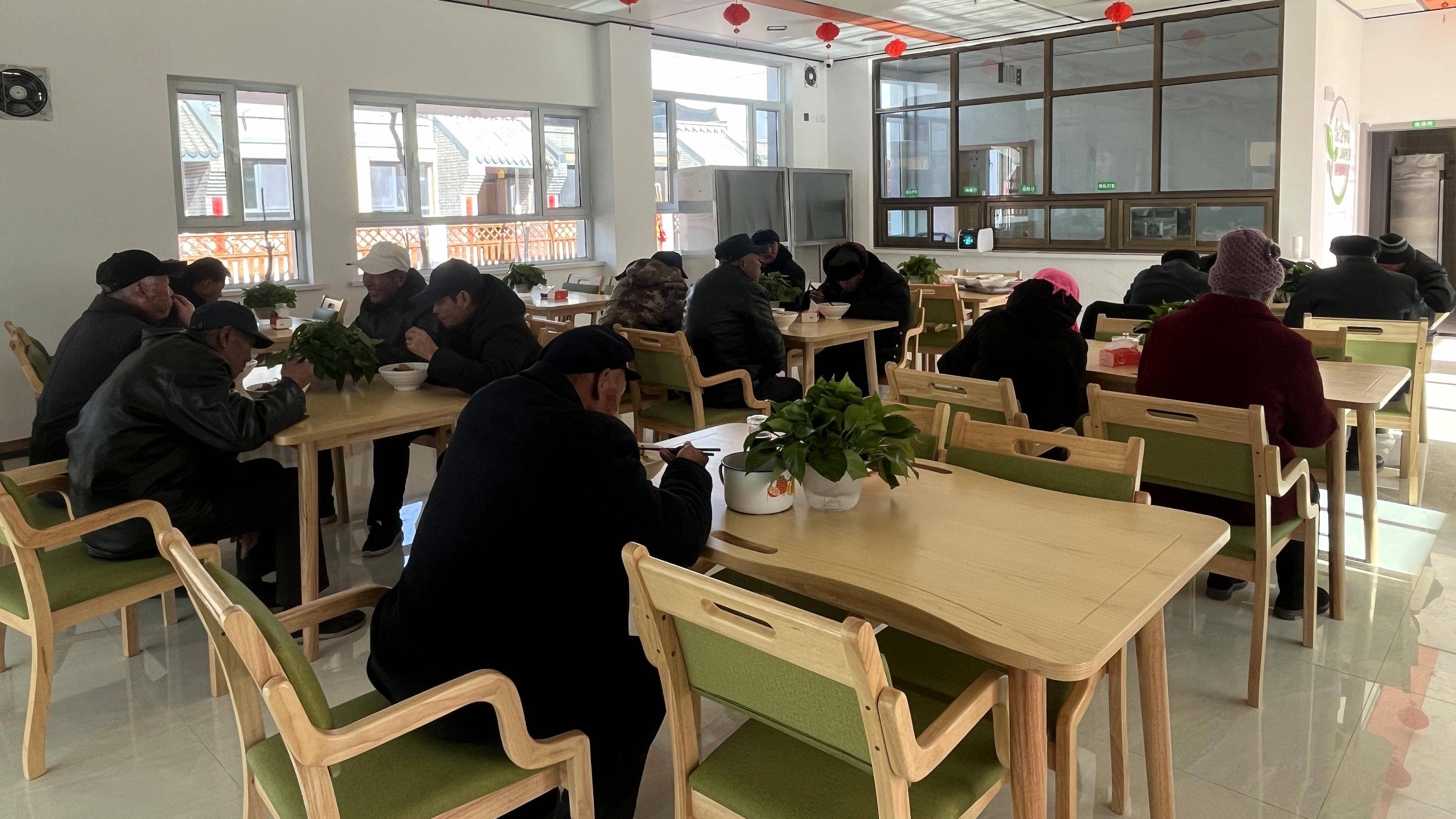 将进一步解决金山镇生态及地质灾害避险搬迁区域内分散特困供养人员
