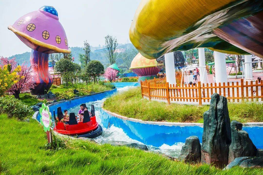 过山车各种腾空,坠落···尽享童年的乐趣乐和乐都30多项娱乐设备