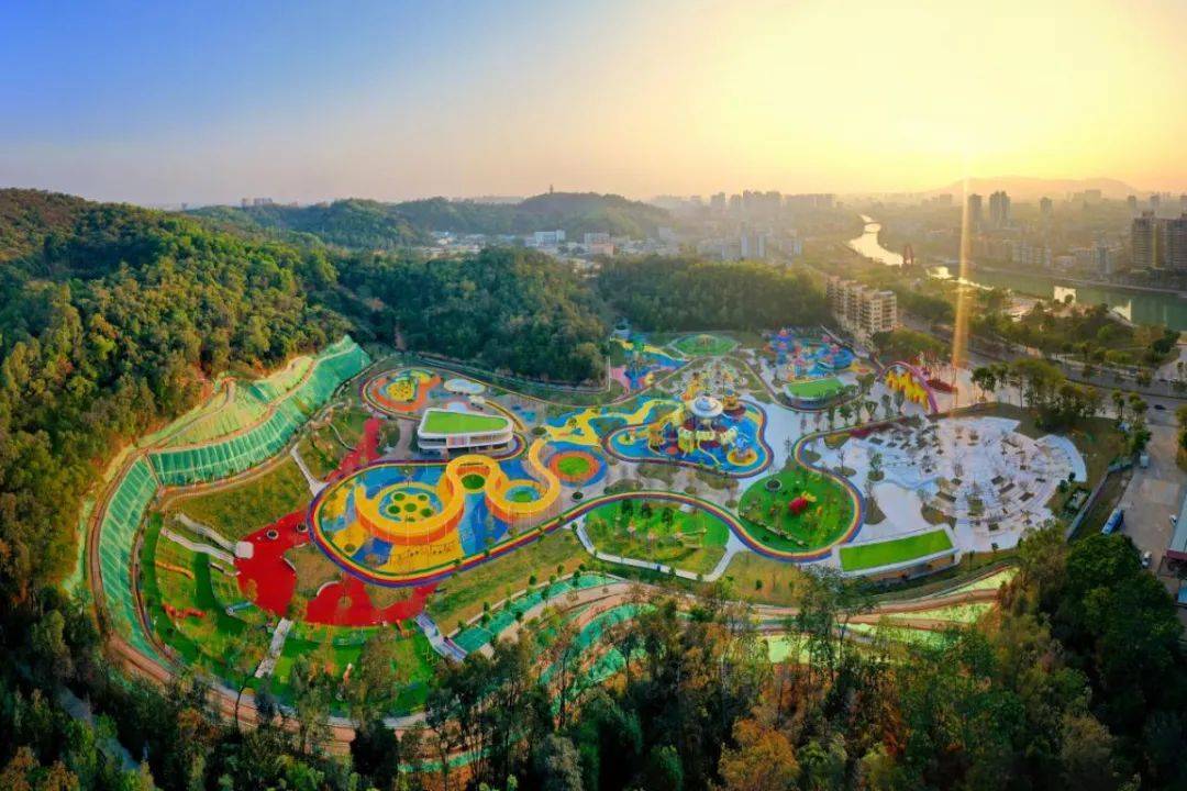 白水带风景区—彩虹村—儿童公园—江门演艺中心—油湾公园—江门船厂