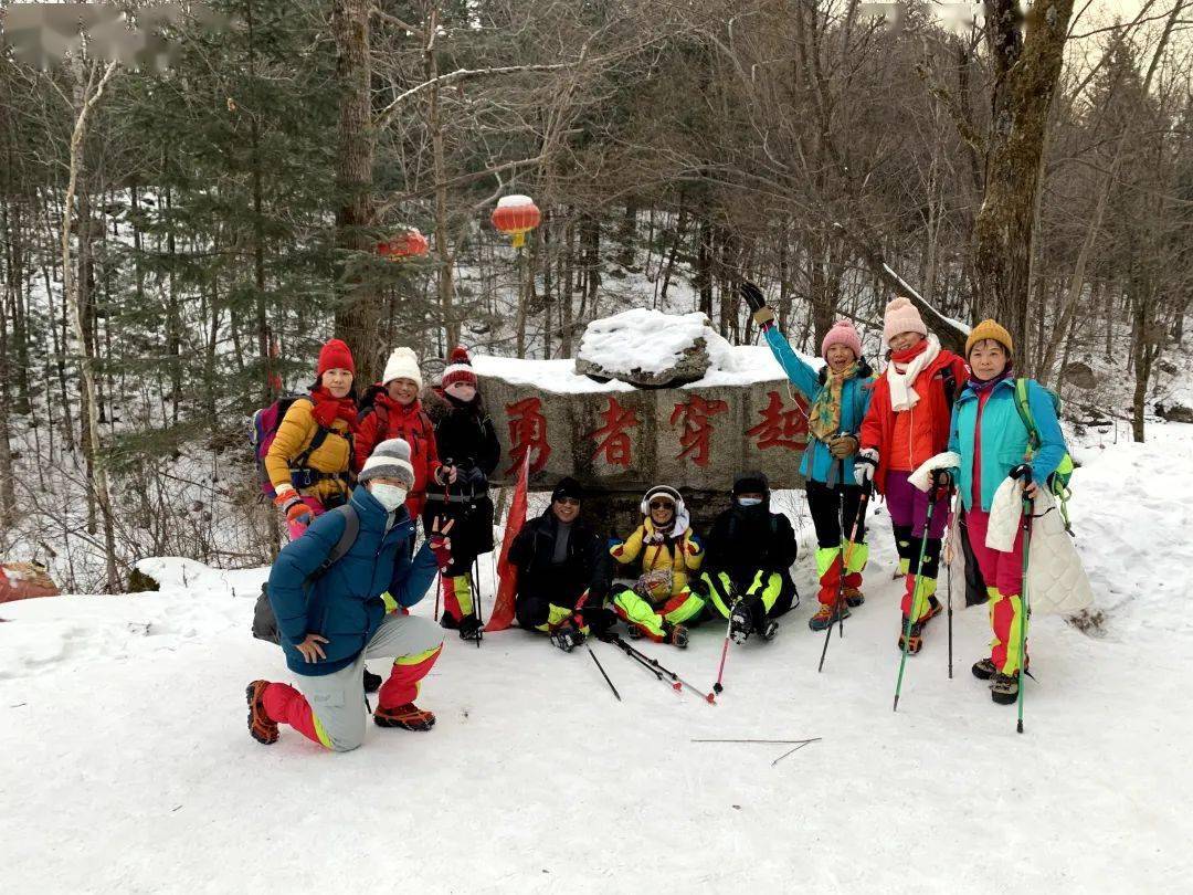 瑞雪紛飛,粉妝玉砌,中國雪谷已於2023年11月18日正式開園迎客,全新