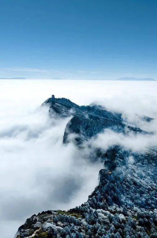 古风雪山图片