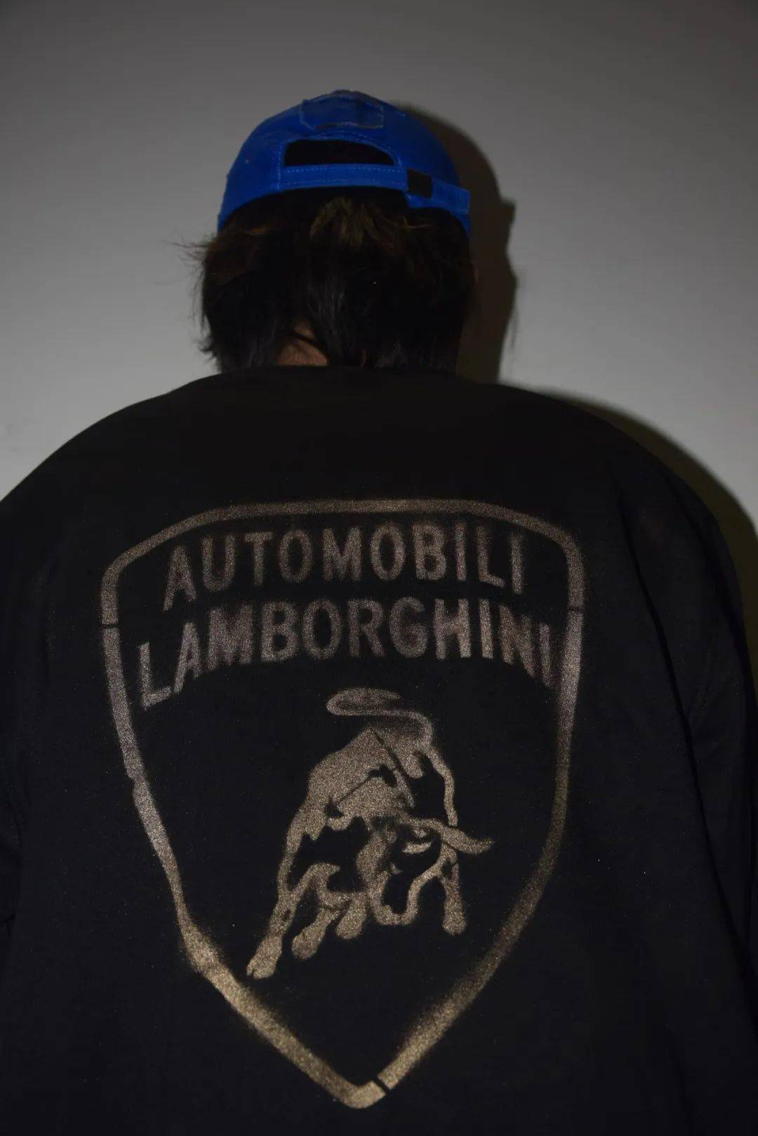 兰博基尼也有aj1设计?这定制太奢华了!_礼盒_官方_团队