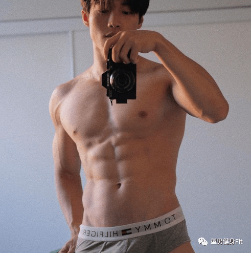 美少年的身材太香了！@Yu Duanqian_皮肤_保养_男性