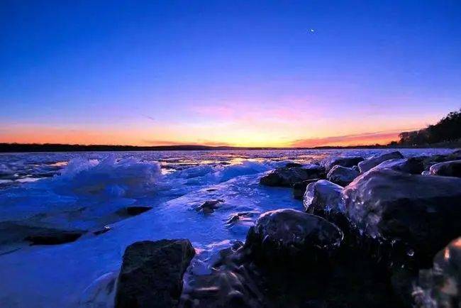 呼玛县也位于我国黑龙江大兴安岭地区,常住人口为3万人左右历史最低