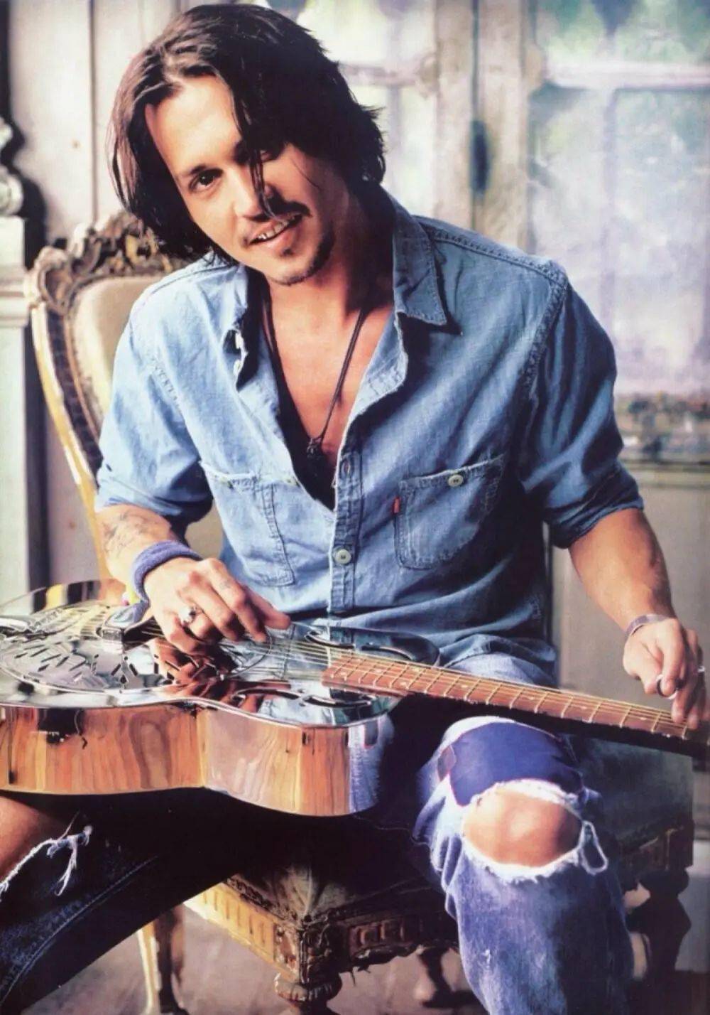 地球球花”莫妮卡·贝鲁奇恋上64岁怪老头！秘密交往4个月，网友彻底炸锅_搜狐网, image size:1000x1428