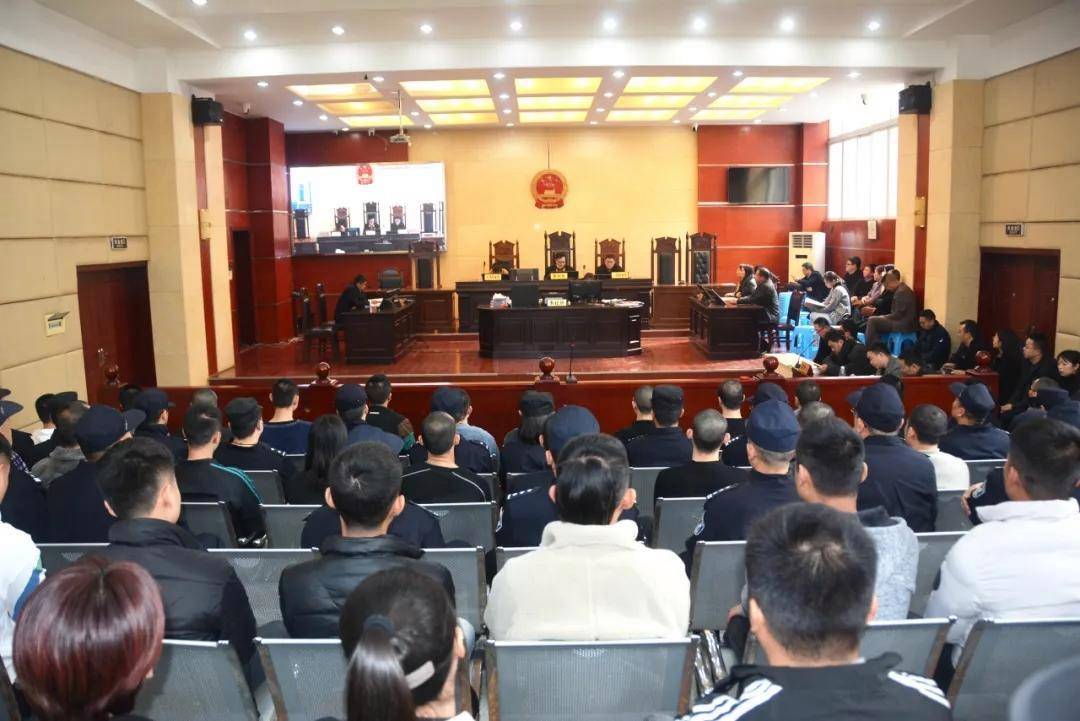 2019年12月以来,陈某先后在缅甸贺岛,邦康,勐平等地架设电信诈骗窝点