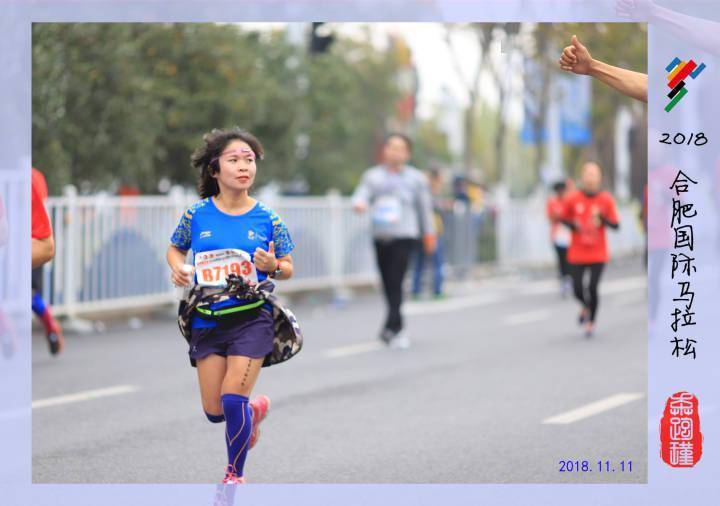 潮新闻跑团 | 杭州跑马小夫妻晒幸福,结婚都穿着杭马比赛t_马拉松
