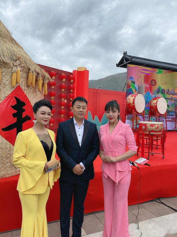 铁肺女王胡艾莲受邀出席天镇县举办第四届"中国农民丰收节"活动