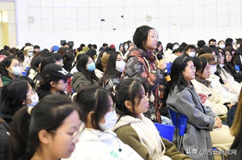 西安市女大學生就業創業關愛引領進校園活動走進西安工程大學臨潼校區