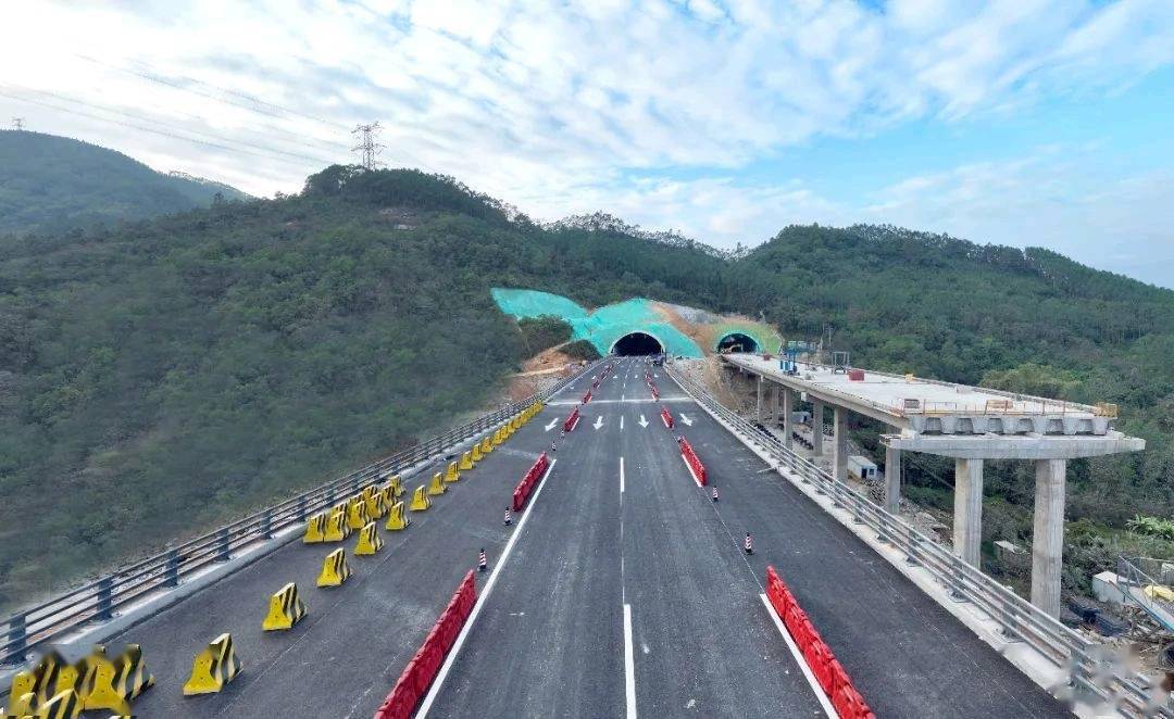 助力"港产城"融合,深汕这条大道提前7月左幅通行_通港_道路_全线贯通