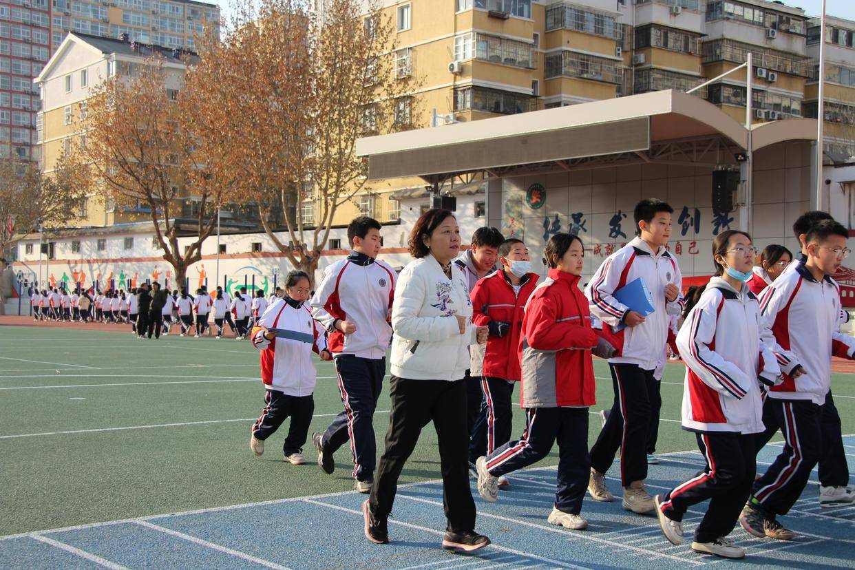 十连冠的京郊中学校长:崇尚体育,更热爱生活_王立敏_密云_篮球