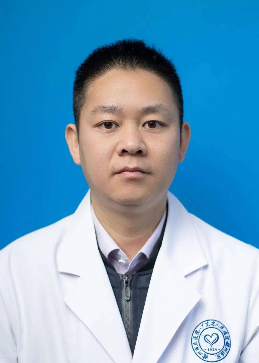 张国生普外科专业特长:擅长甲状腺,乳腺,腹股沟疝,肝,胆,脾及胃肠等普