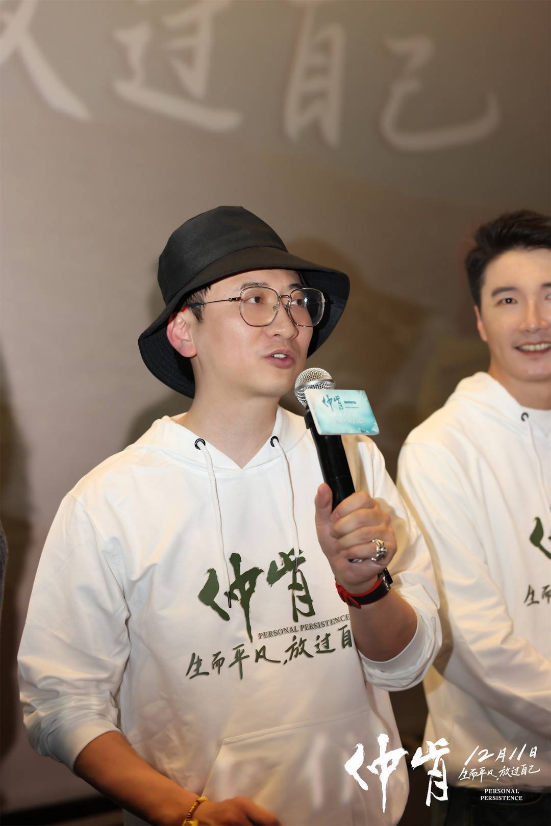 导演邢潇邢潇表示,主创人员在西藏拍摄克服了身体的不适,但在拍摄过程