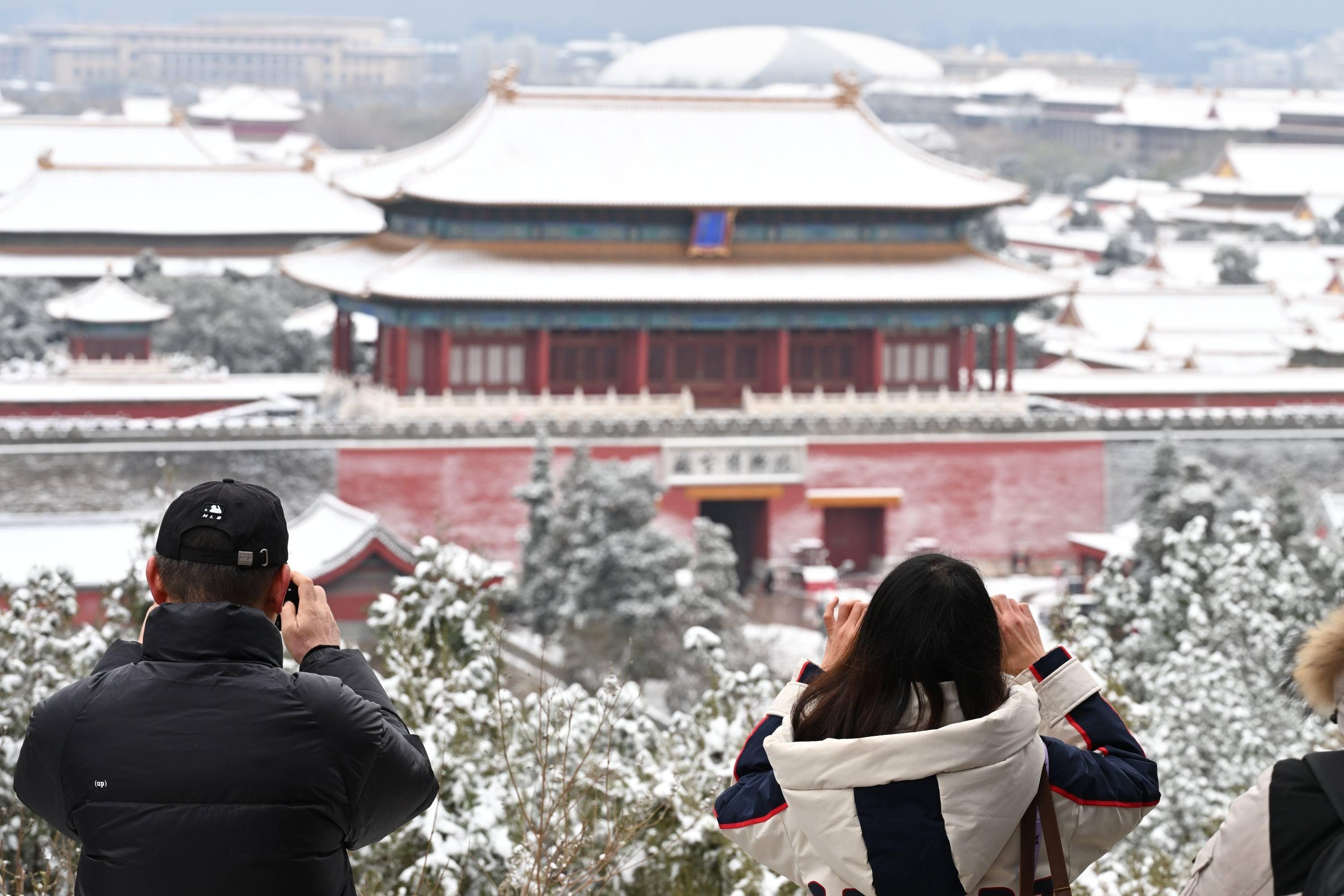 北京初雪,故宫闭馆上热搜,全网等待的图来了!