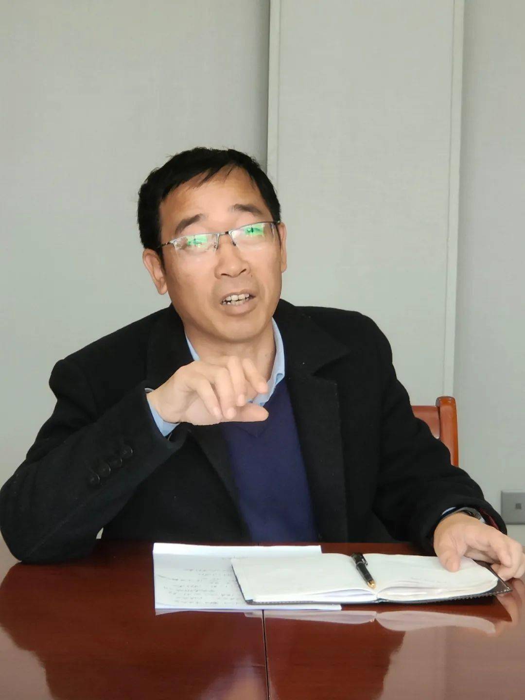 安中动态|浙江省教研室副主任张丰莅临安洲中学调研综合实践活动课程