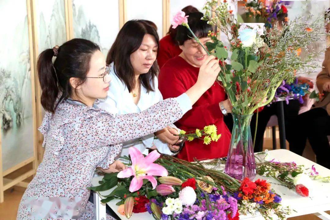 通钢二中开展"塑阳光心态 做美好教师"系列活动_工作_进行_心理