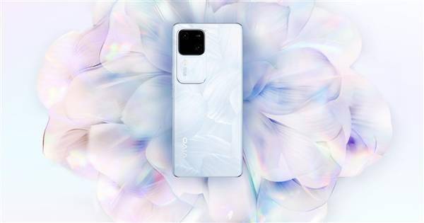 X100同款旗舰主摄加持!vivo S18 Pro发布:3199元起(图1) X100同款旗舰主摄加持!vivo S18 Pro发布:3199元起(图1)