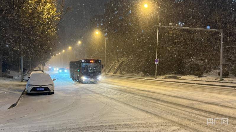 大连市气象局发布暴雪橙色预警 教育局发通知_小时_工作_消息