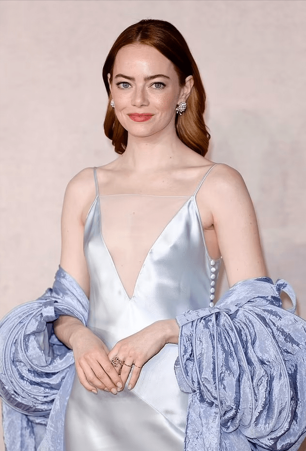 艾玛·斯通性感亮相新电影首映,有望再次获得最佳女主角奥斯卡_影片