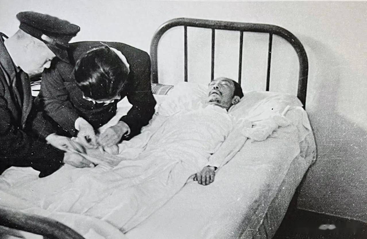 老照片:汉奸周佛海庾死狱中,日副领事藏本失踪事件(241)_抗战_英雄