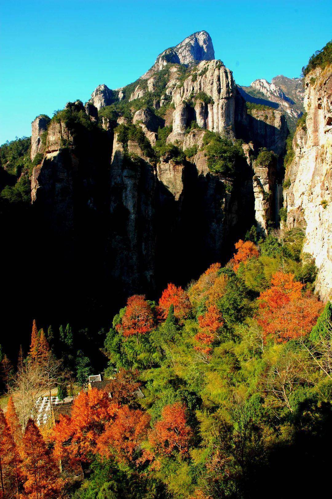 活动范围及政策:三灵峰,大龙湫,灵岩,方洞,三折瀑,雁湖,显胜门,羊角洞