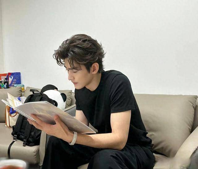 张翰疑似有新恋情?网友猜测不断_工作_双方_古力娜扎