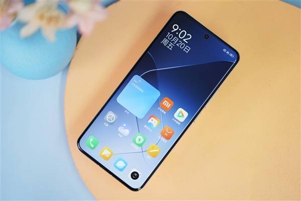 小米14系列首销量突破百万台！雷军：没想到比小米13好卖这么多(图1)