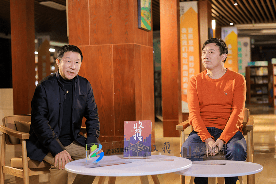 "明亮的星"照亮武汉上海_诗歌_收获_吉狄马加