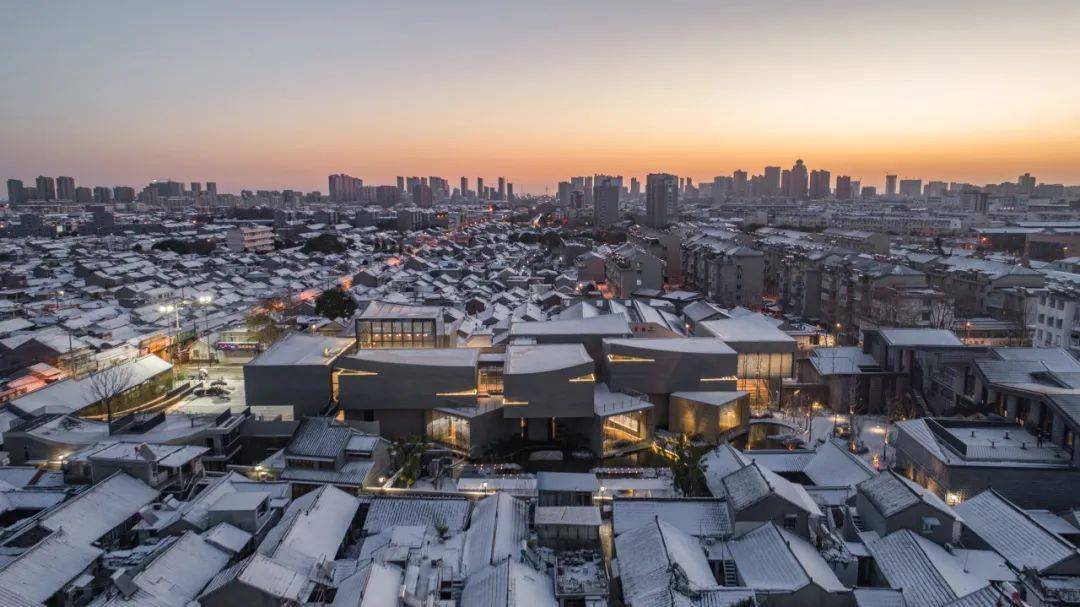 組圖:文旅小夥伴一步一景,一景一憶紛紛落雪將文遊臺帶回了北宋冬日的