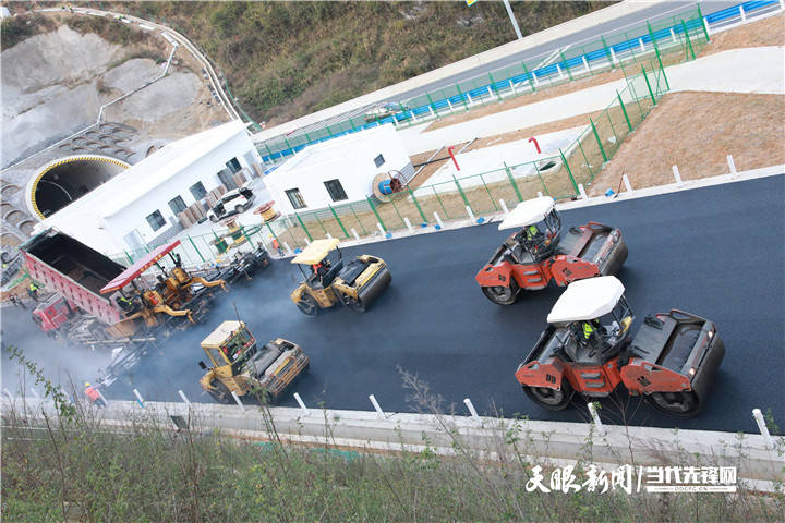 綏陽四標段主體工程完工_施工_高速公路_隧道