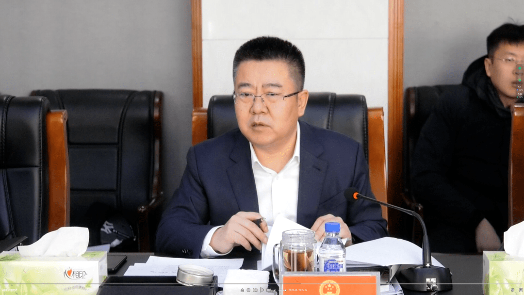 通化县委副书记,县长丁德贵主持召开县政府党组理论学习中心组集体