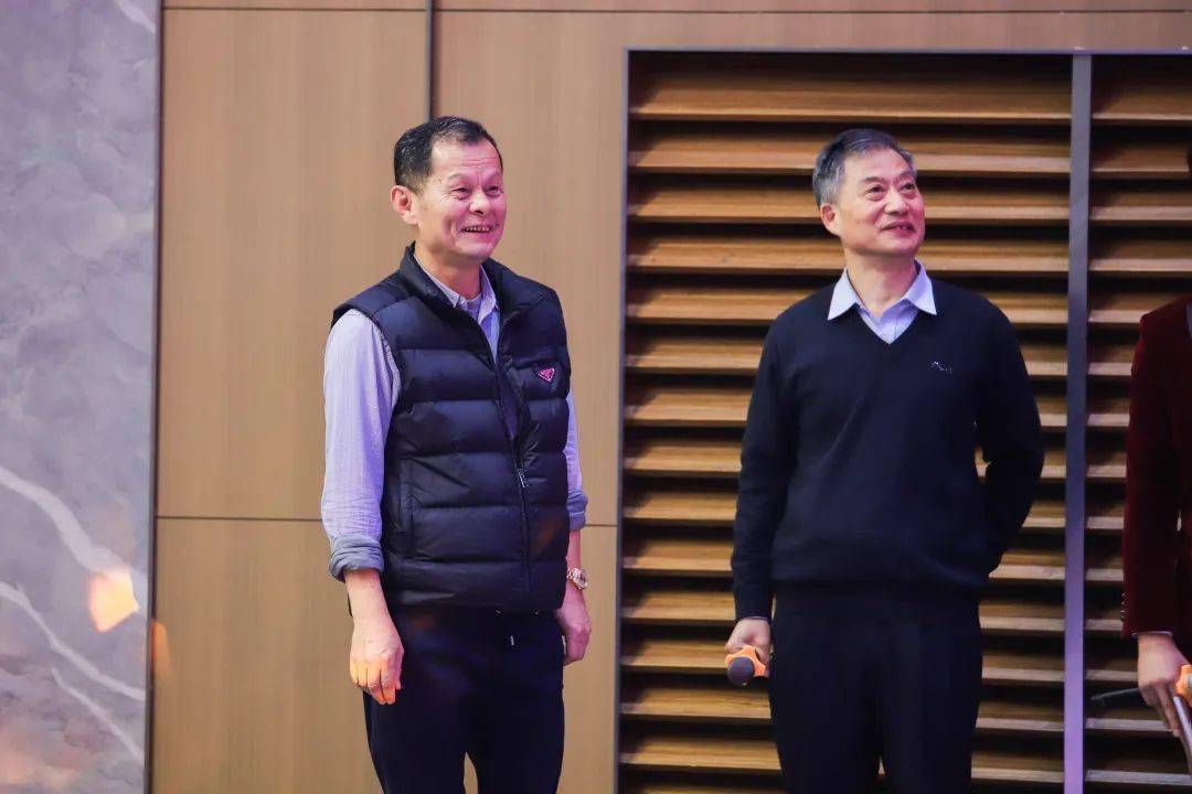 祝愿陈振初理事长龙年大吉