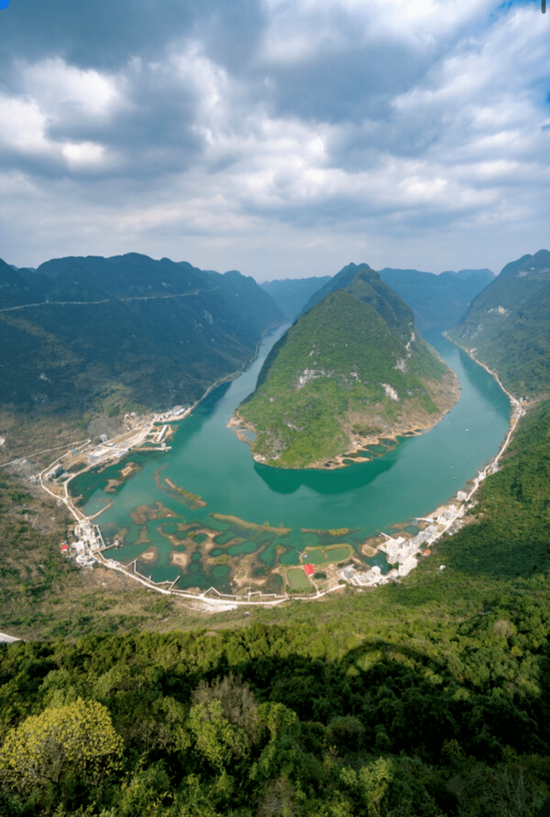 桂西北這條高速正式通車​,沿路這4座小城,藏著這麼多山水秘境……_