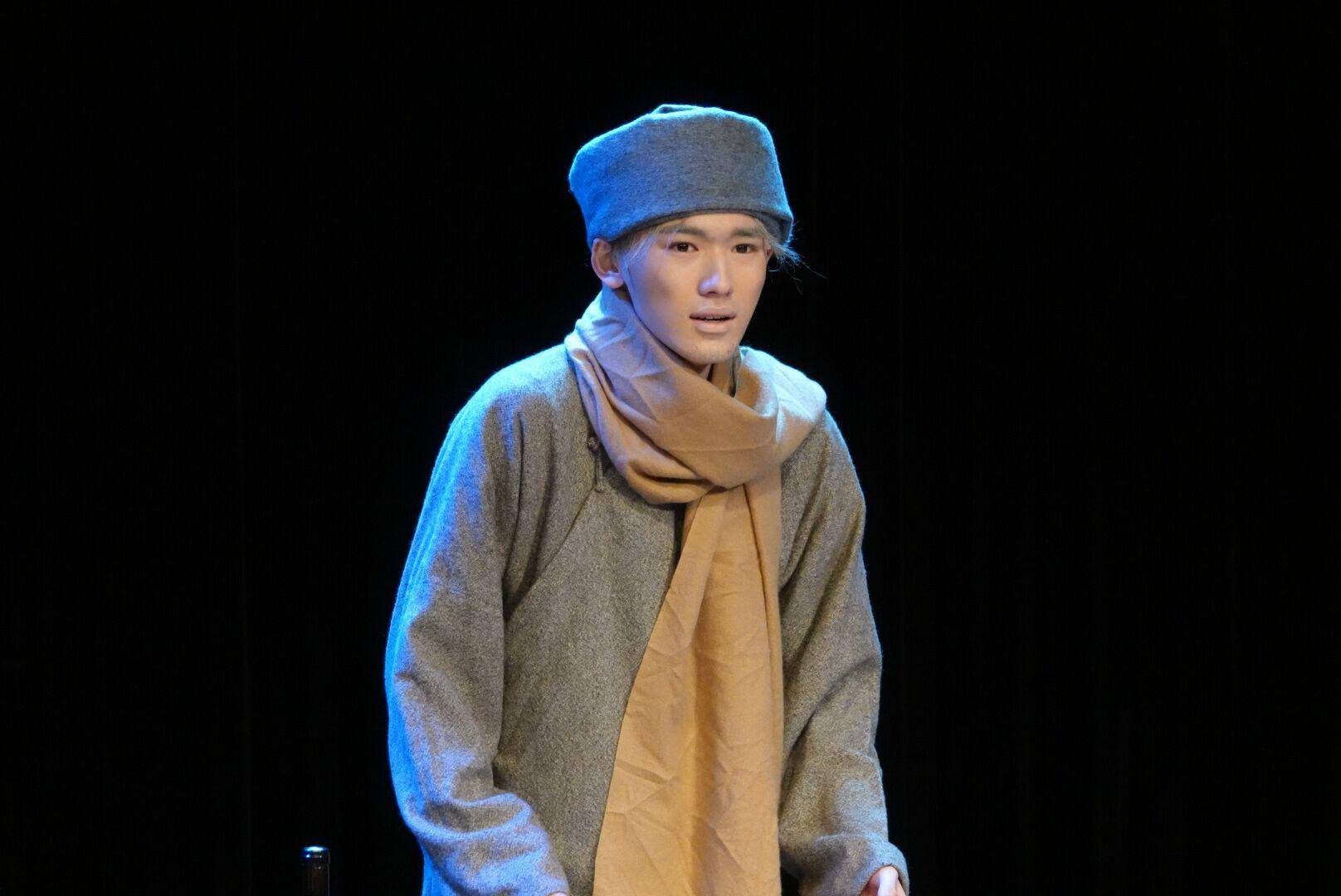 从时团少年到中戏学生:演《原野》《日出》的马嘉祺与宋亚轩_演出