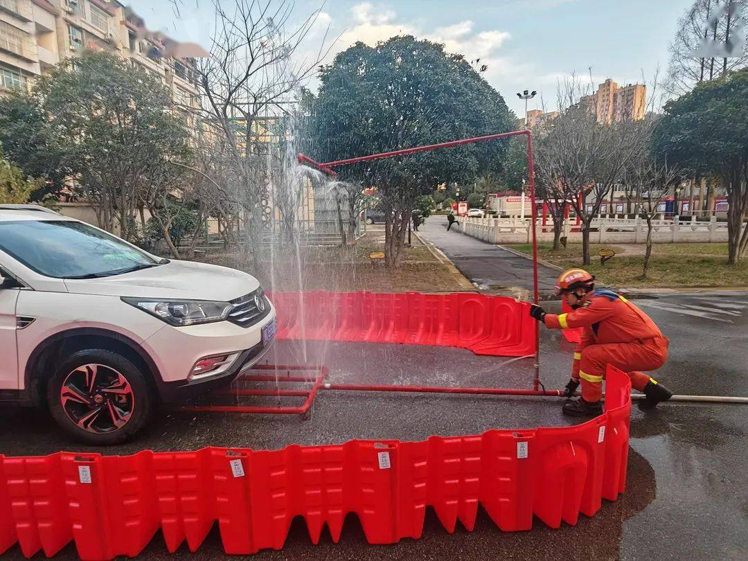 郧西消防革新器材装备 提升灭火救援效能_火灾_新能源_汽车