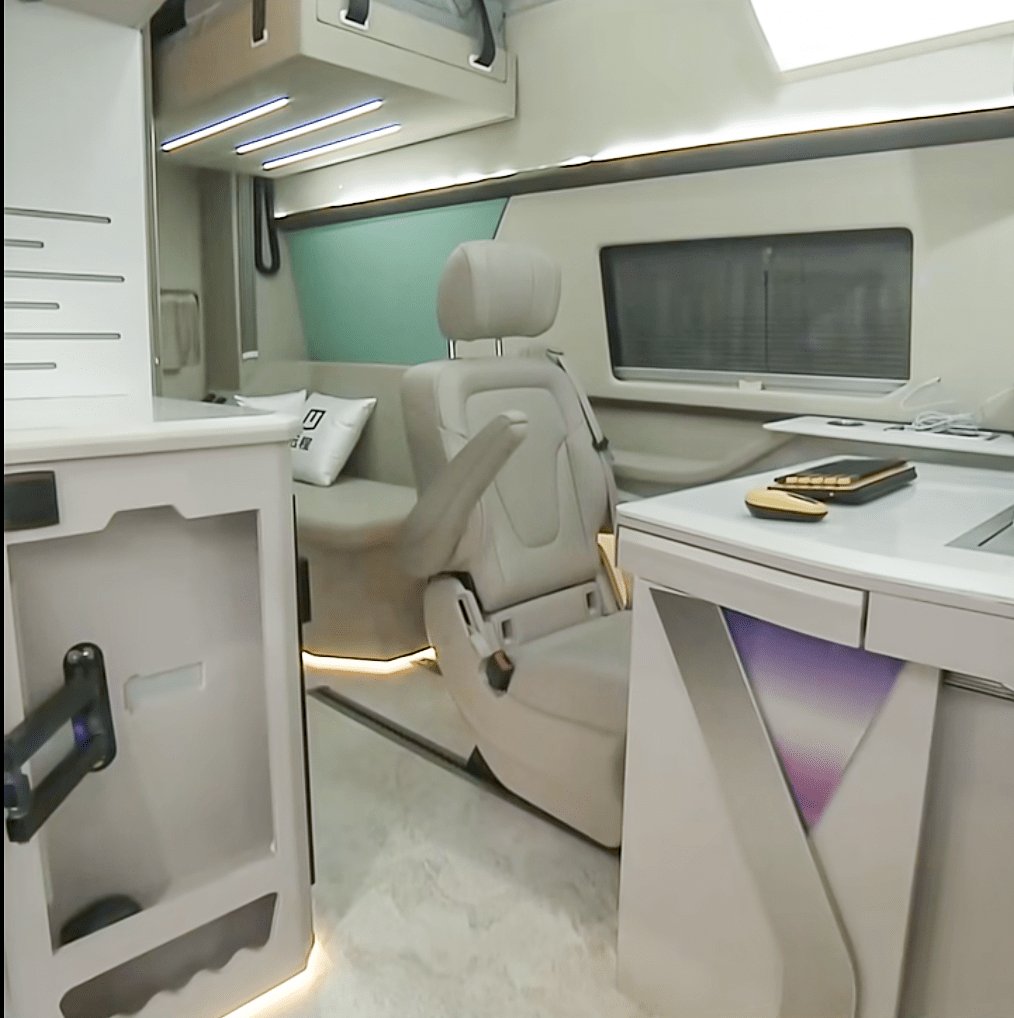 时代观察丨吉利远程超级VAN下线 2024或是新能源房车大年_搜狐汽车_搜狐网