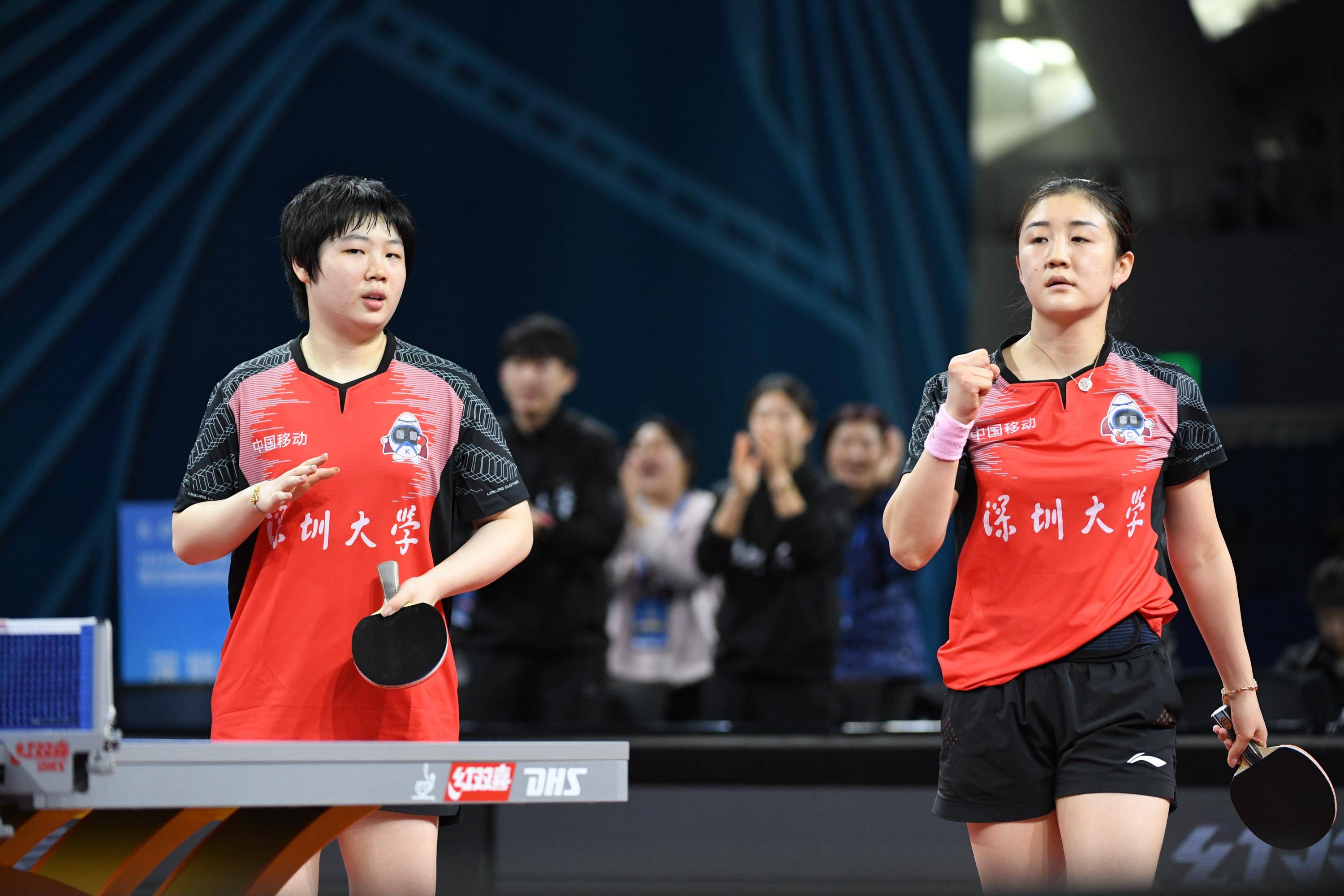 (体育)乒乓球——乒超联赛总决赛:深圳大学队获女团冠军_山东鲁能队_