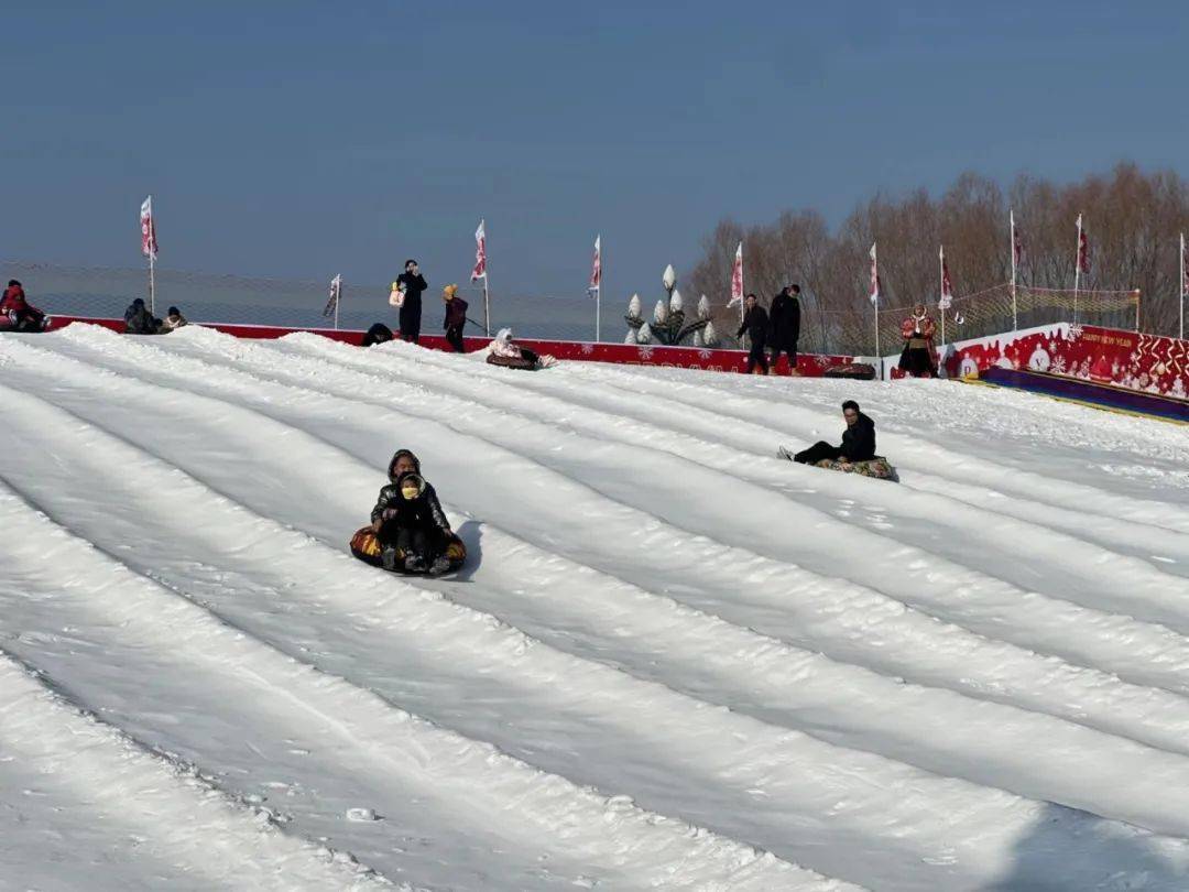 悦享四季·银川花博园冰雪嘉年华启幕