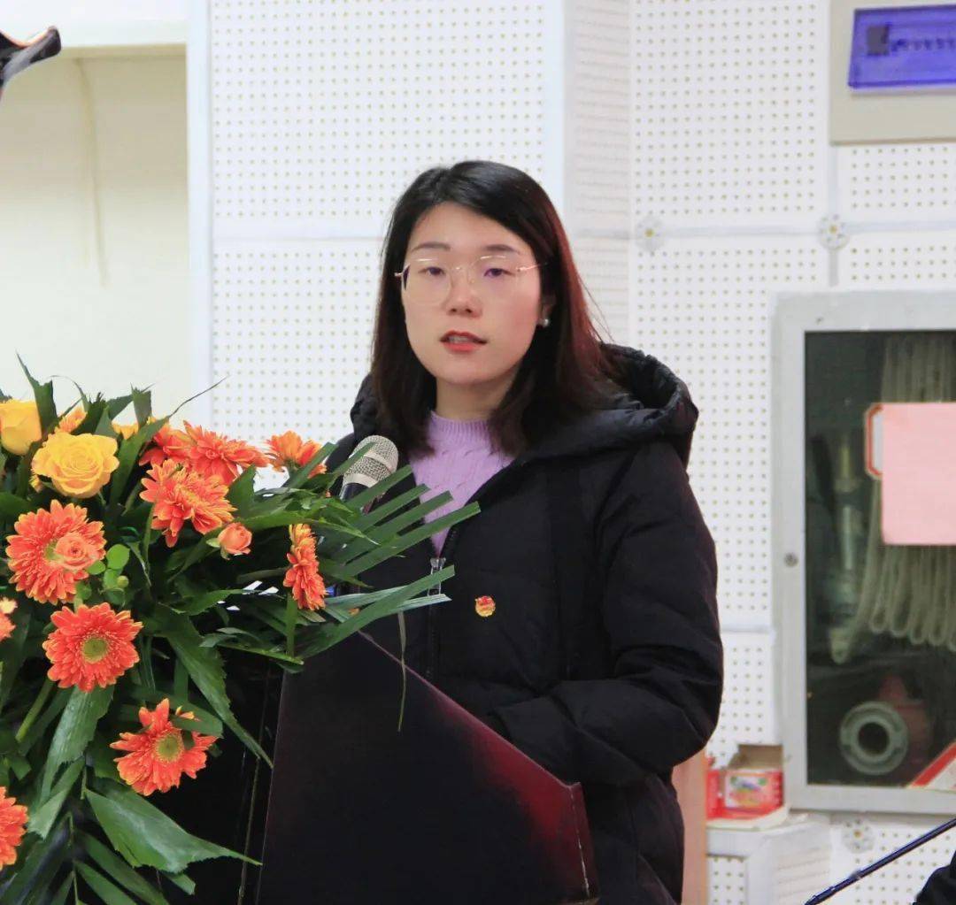 王璐代表团县委向大会的召开表示祝贺,充分肯定了学校团委近年来取得