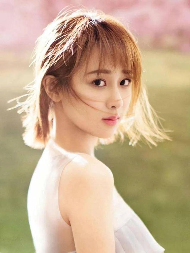 揭开内娱圈少女杨紫的单身之谜,竟然与她的财富有关?_女性_女神_演技