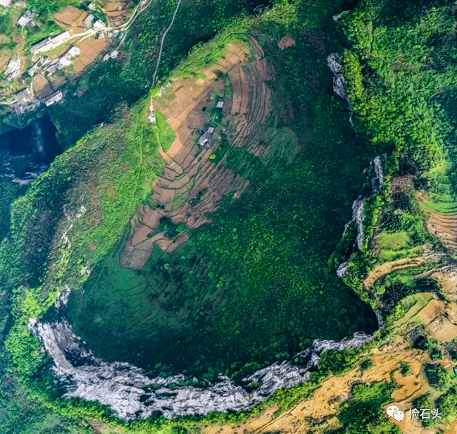 學會看山:喀斯特地貌_石灰岩_的地區_洞穴