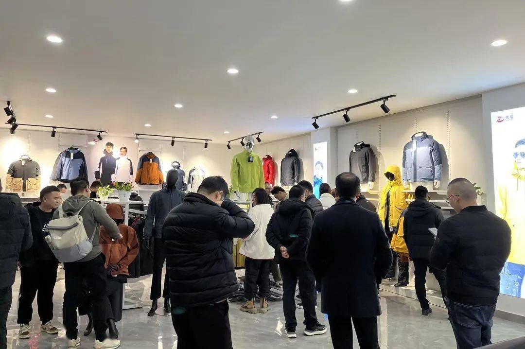 三门服装零售