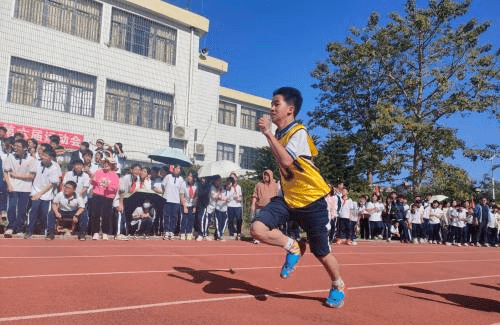 惠東縣多所中小學校舉行體藝活動_運動會_精神_田徑