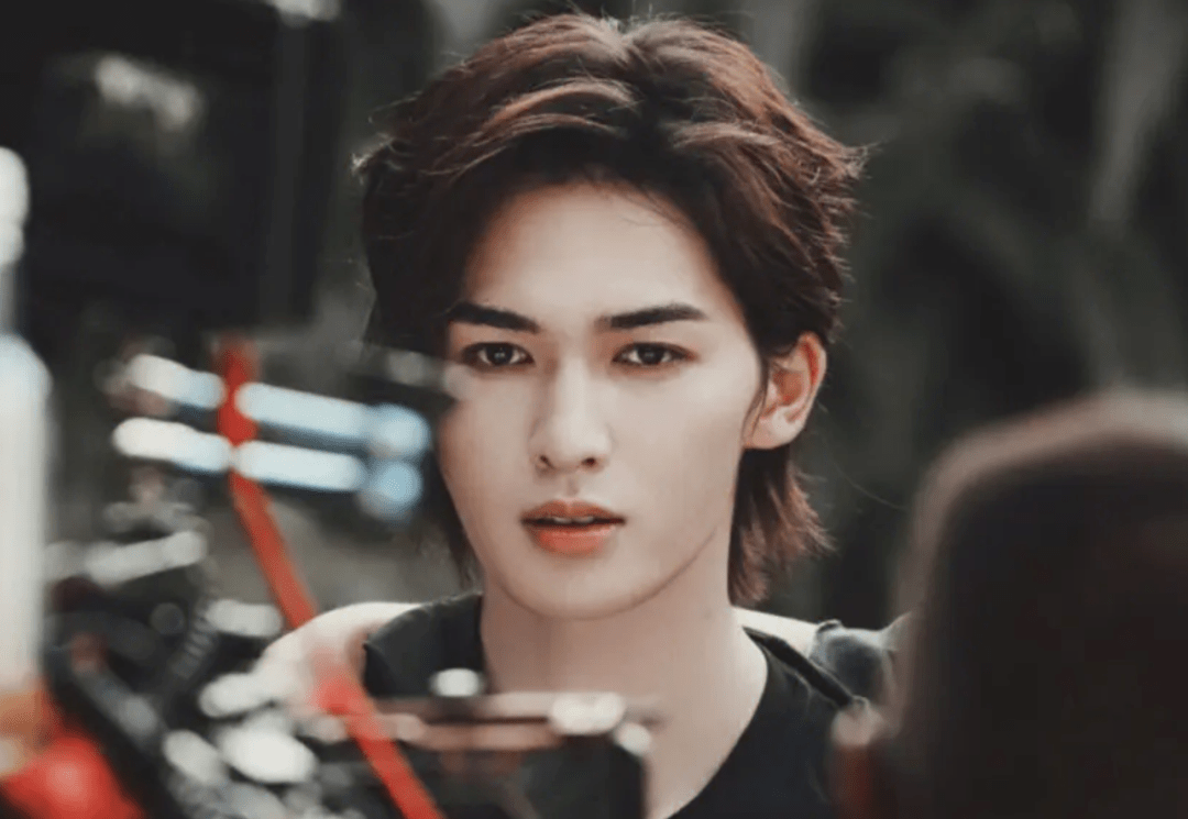 肖战郑晓龙的瓜?《仙剑4》被魔改?何蓝逗卖惨?朱正廷糊了?