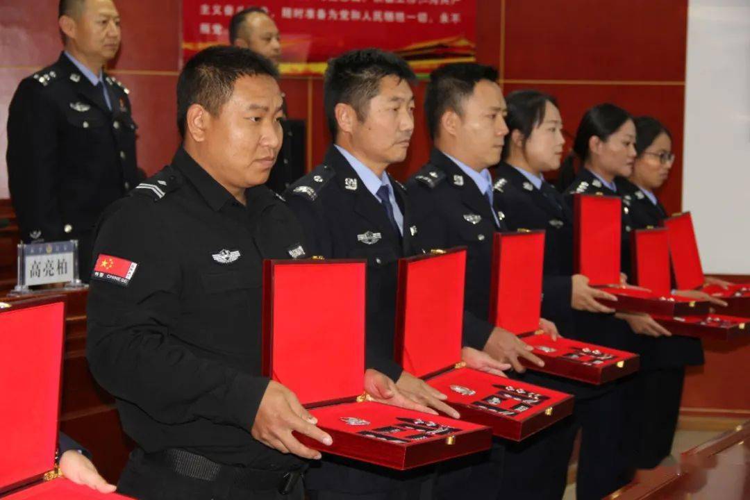 449名辅警晋级授衔_仪式_警务_辅助