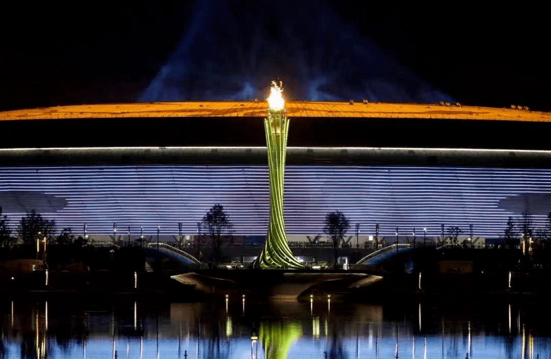 在龙泉驿奔赴又一场"万千气象"_龙泉山_城市_时间