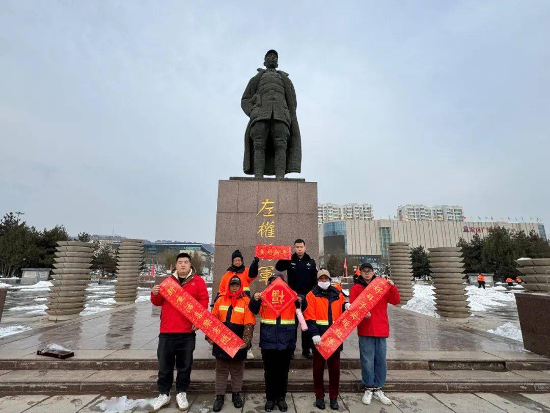 左权县社区戒毒社区康复服务中心在人流密集地将军广场开展以共筑